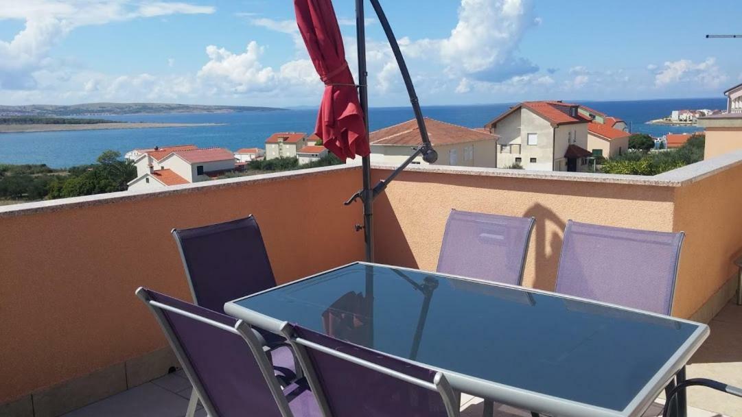 Apartment Pepi Povljana Esterno foto